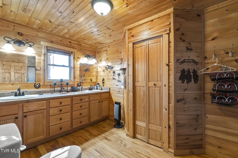 Photo #19: 1374 Allens Bridge Road