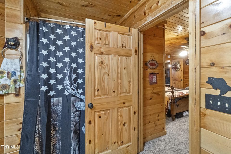 Photo #40: 1374 Allens Bridge Road