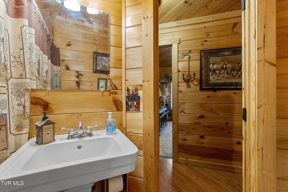 Photo #45: 1374 Allens Bridge Road