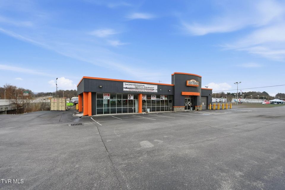 Photo #32: 2214 Elk Avenue