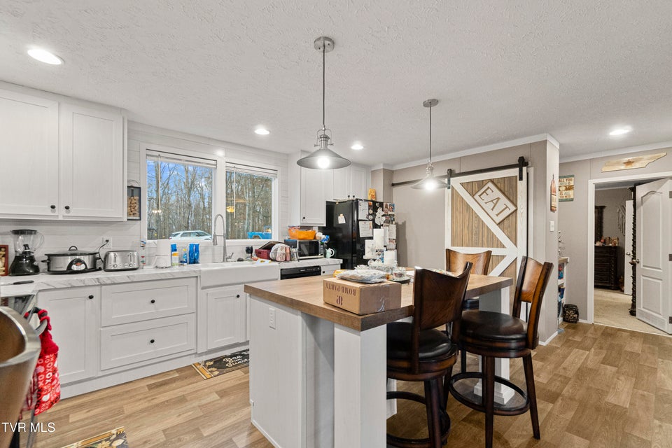 Photo #58: 1374 Allens Bridge Road