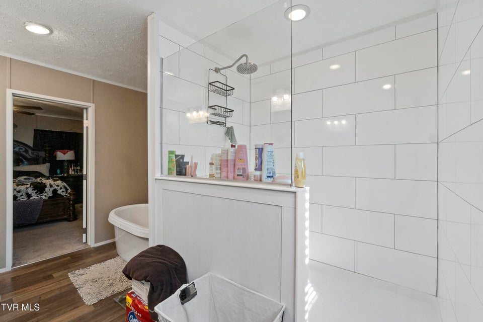 Photo #63: 1374 Allens Bridge Road