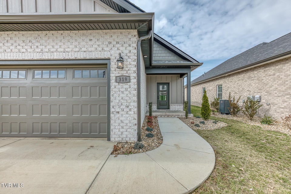 Photo #4: 319 Monroe Drive