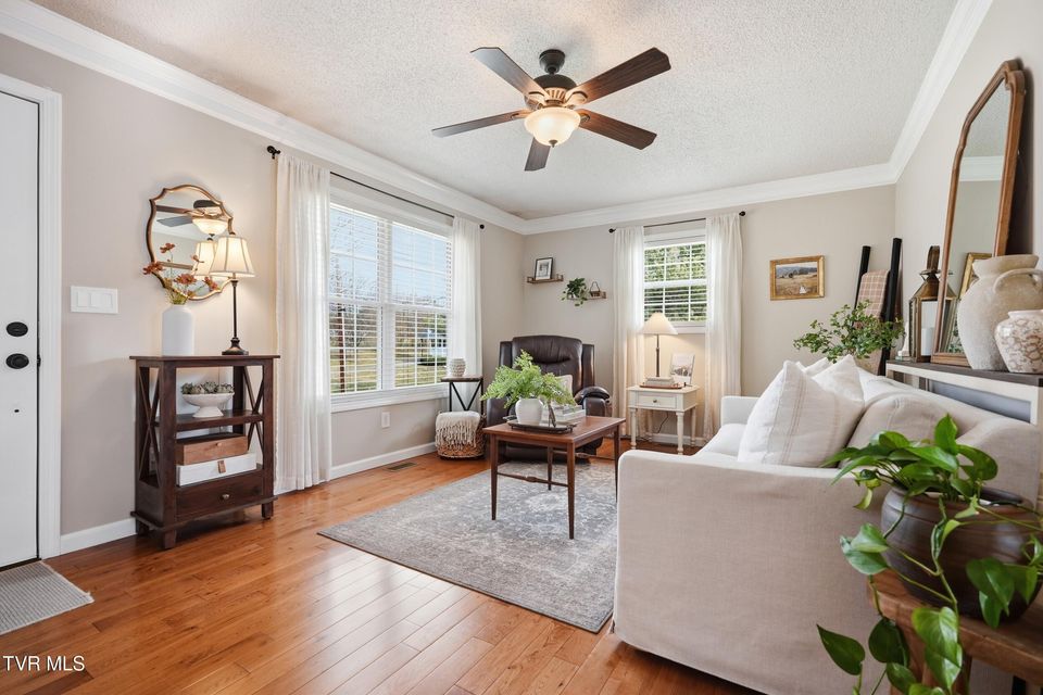 Photo #10: 102 Clovercroft Drive