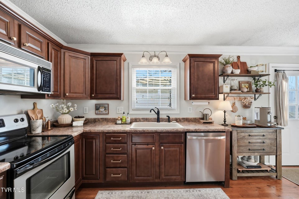 Photo #13: 102 Clovercroft Drive