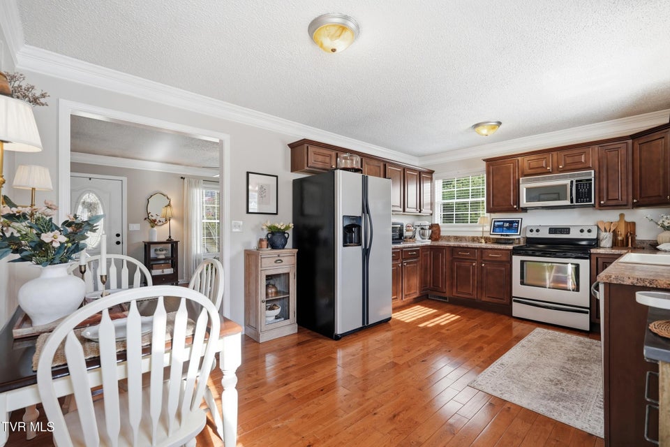 Photo #16: 102 Clovercroft Drive