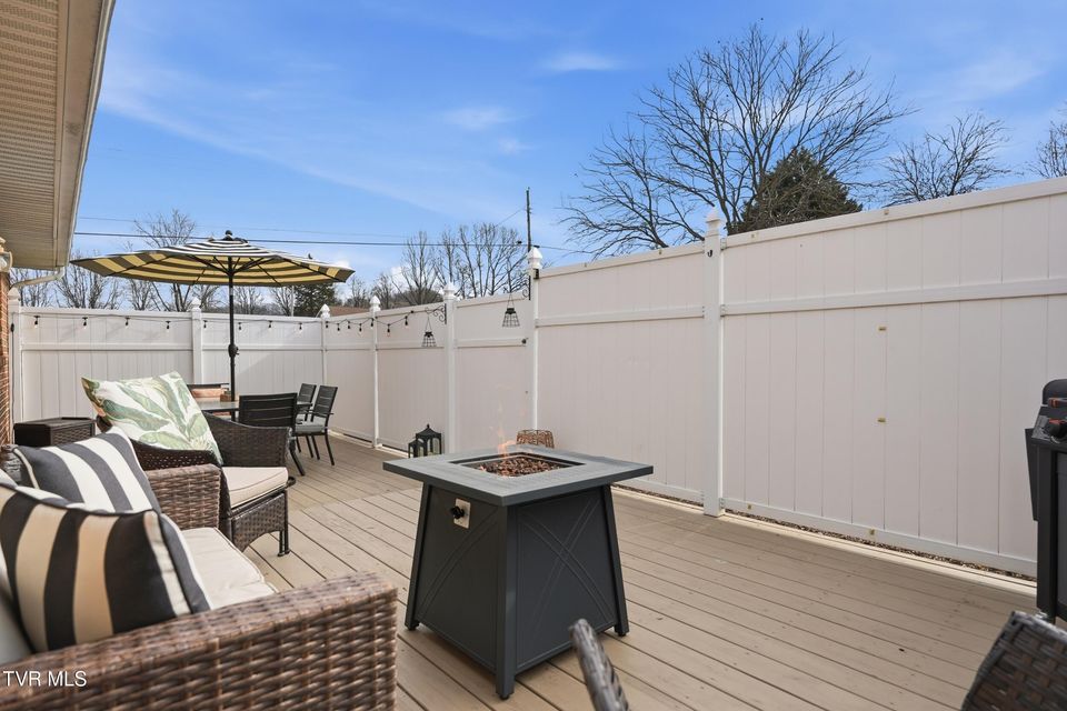 Photo #33: 102 Clovercroft Drive