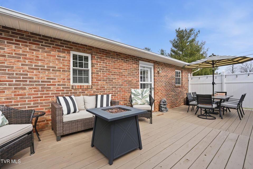 Photo #34: 102 Clovercroft Drive