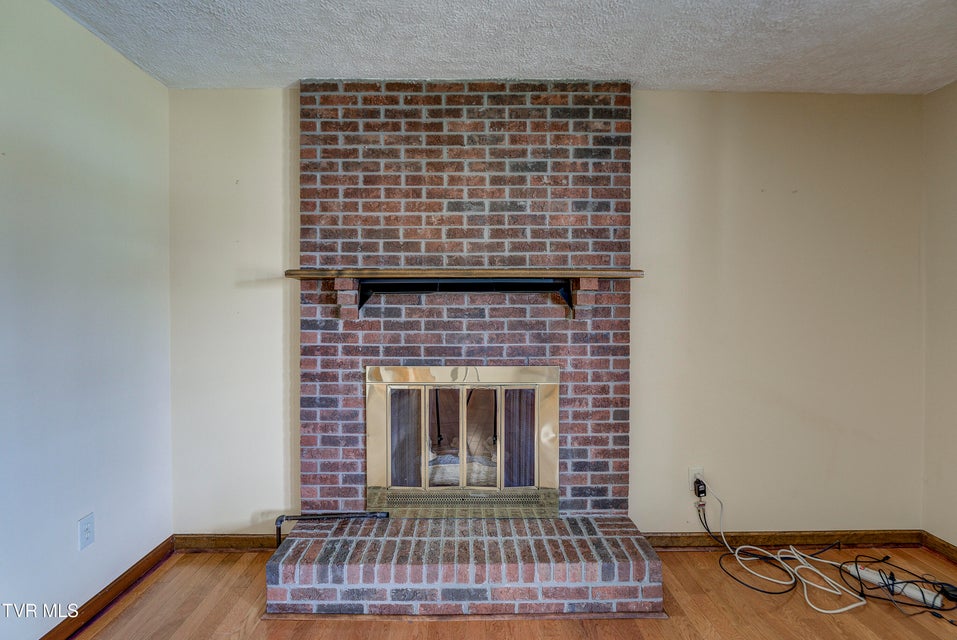 Photo #9: 121 Mayfield Drive