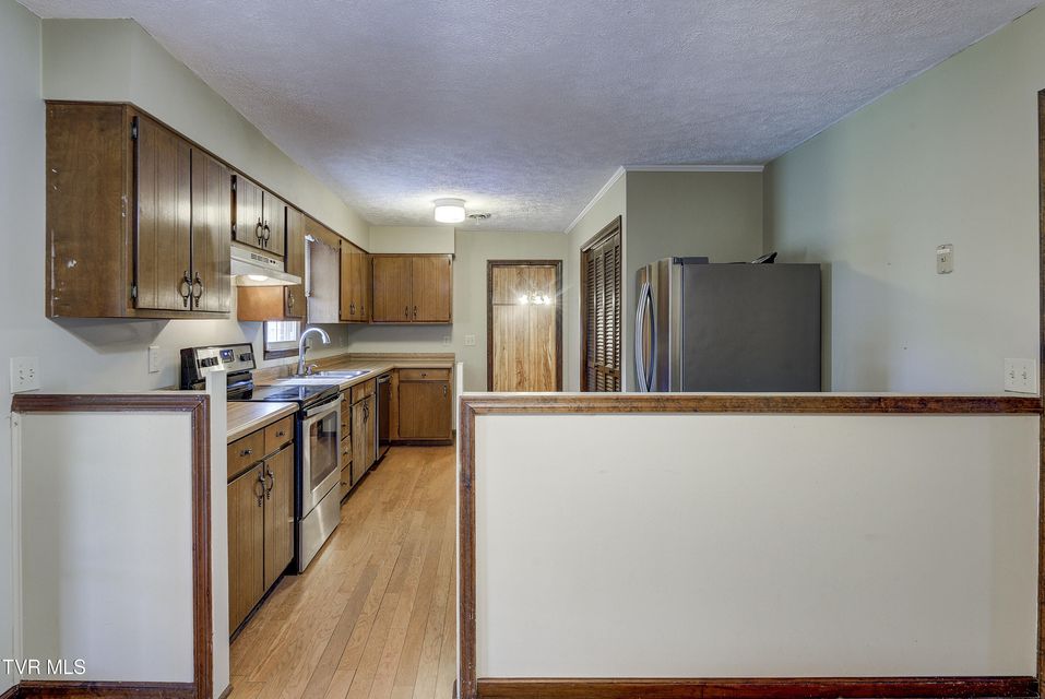 Photo #13: 121 Mayfield Drive