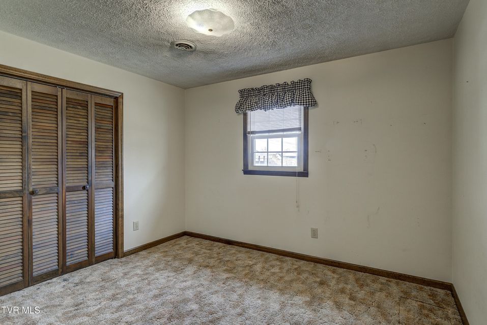 Photo #26: 121 Mayfield Drive