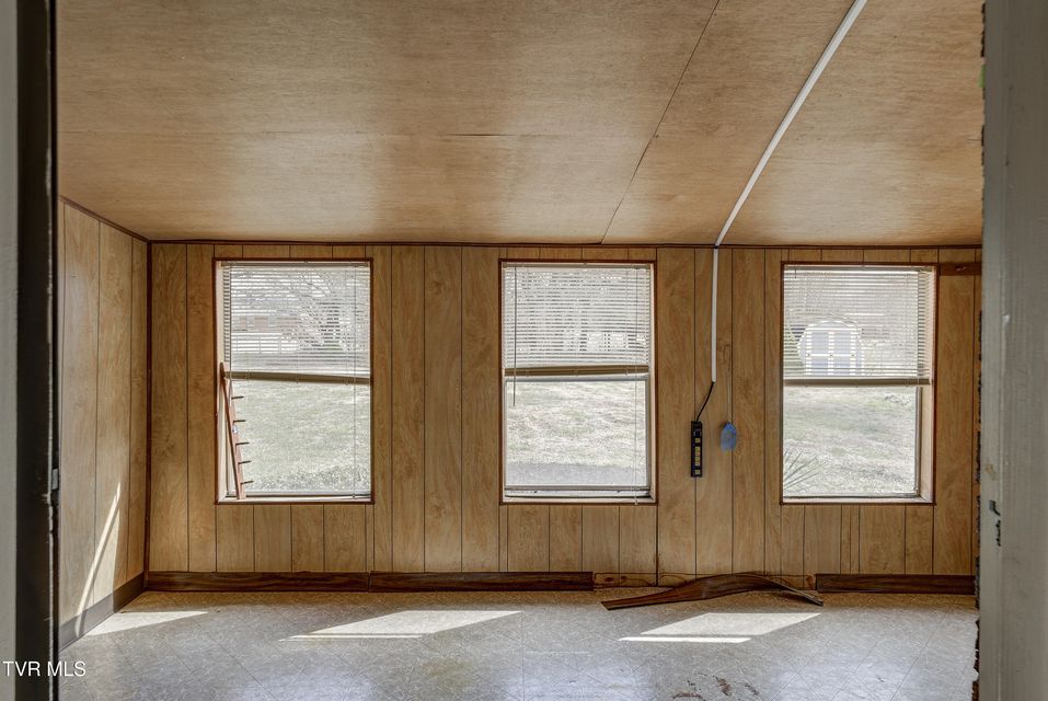 Photo #34: 121 Mayfield Drive