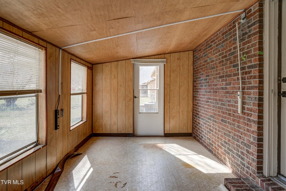 Photo #35: 121 Mayfield Drive