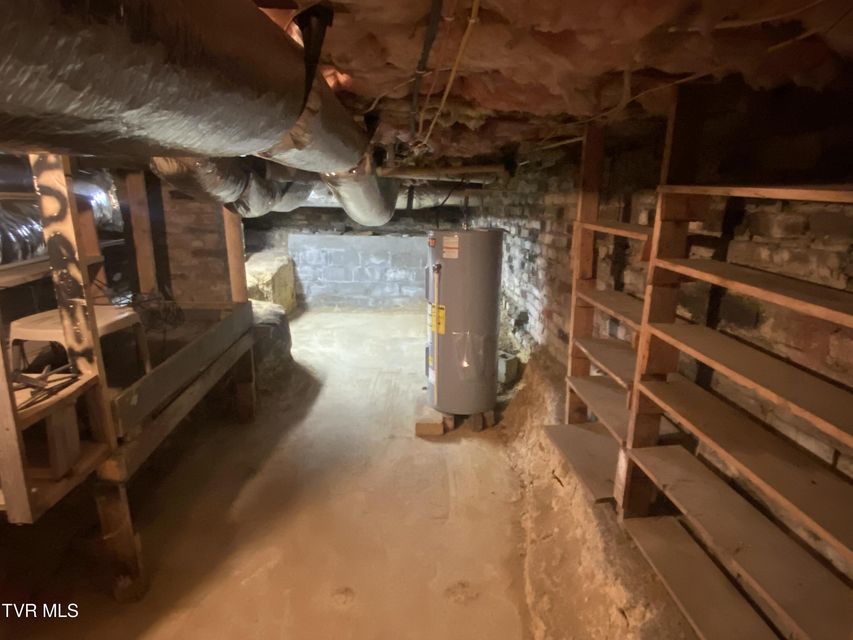 Photo #16: 127 Unaka Street