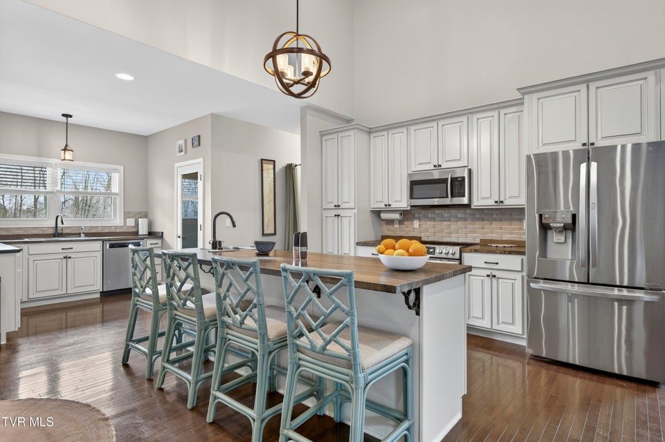 Photo #12: 222 Spanish Oak Lane