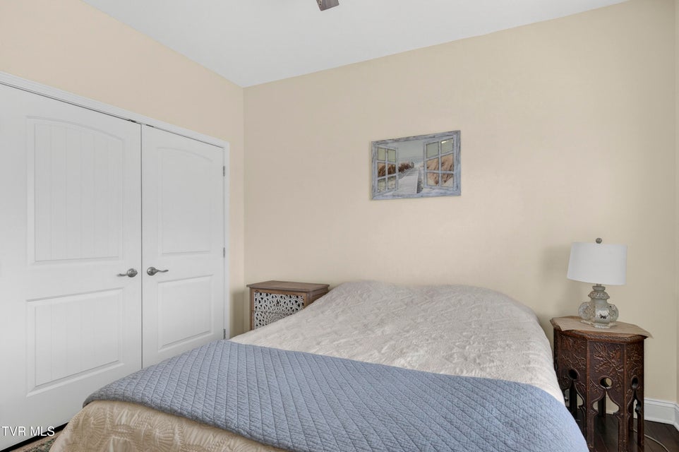 Photo #33: 222 Spanish Oak Lane