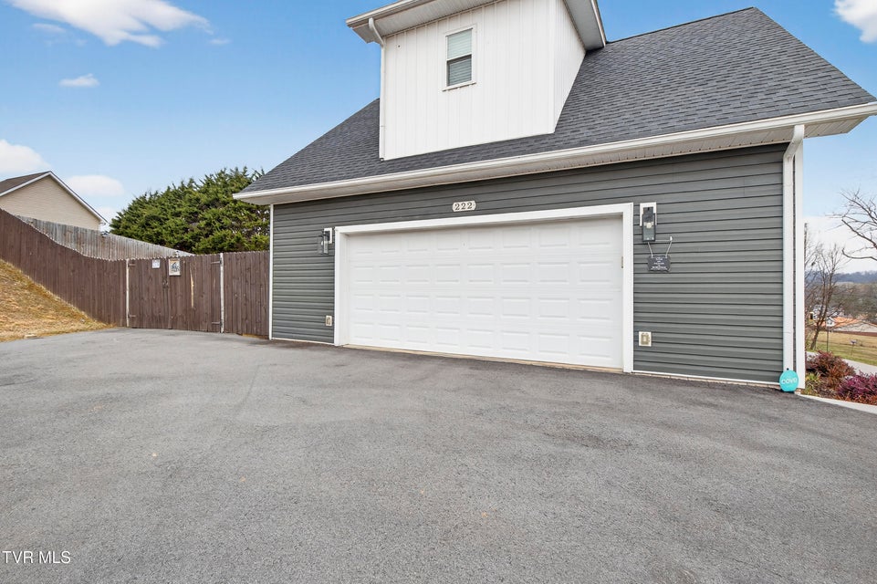 Photo #58: 222 Spanish Oak Lane