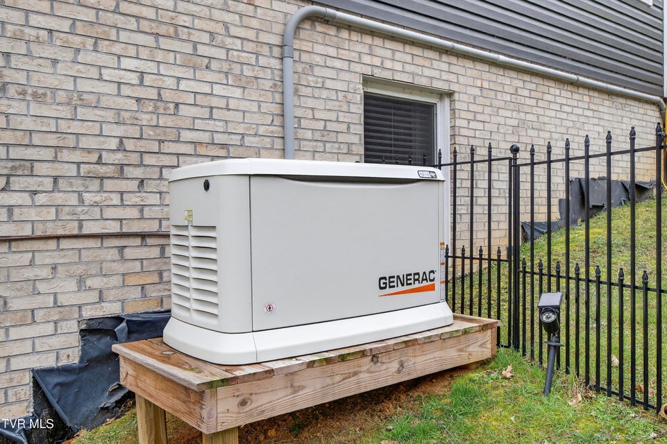 Photo #61: 222 Spanish Oak Lane