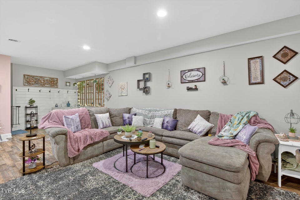 Photo #42: 222 Spanish Oak Lane