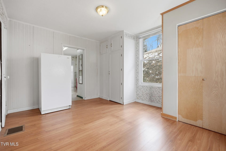 Photo #14: 614 Jefferson Street