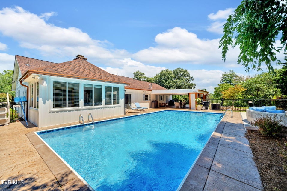 Photo #22: 1620 Fairway Drive Drive