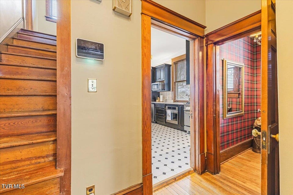 Photo #31: 801 Holston Avenue