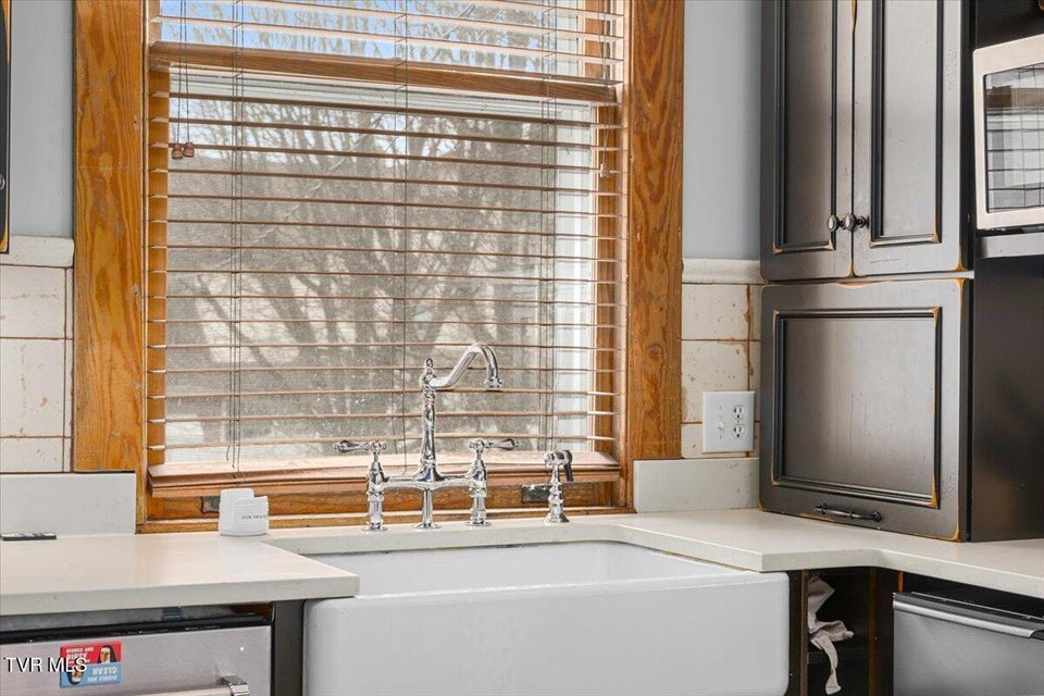 Photo #26: 801 Holston Avenue