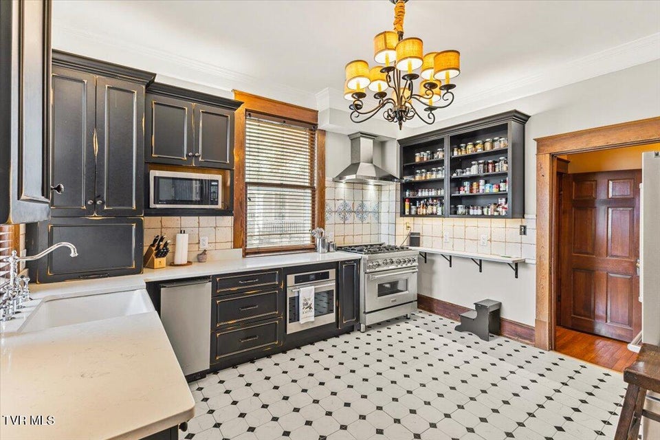 Photo #4: 801 Holston Avenue