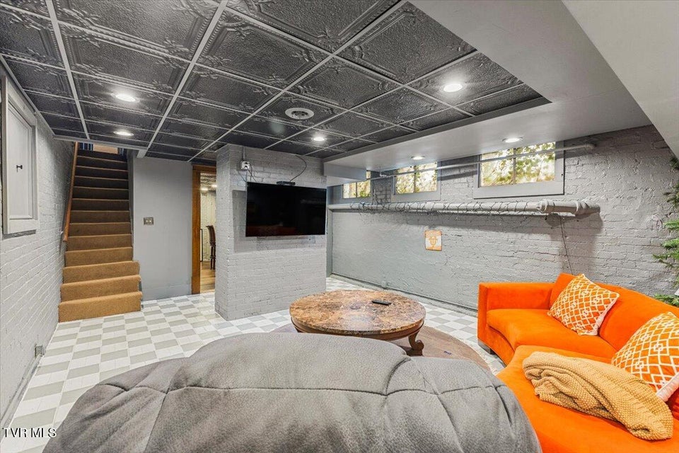 Photo #64: 801 Holston Avenue