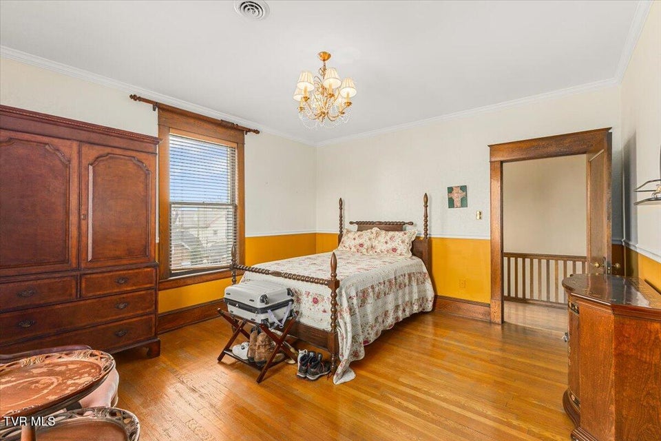 Photo #47: 801 Holston Avenue