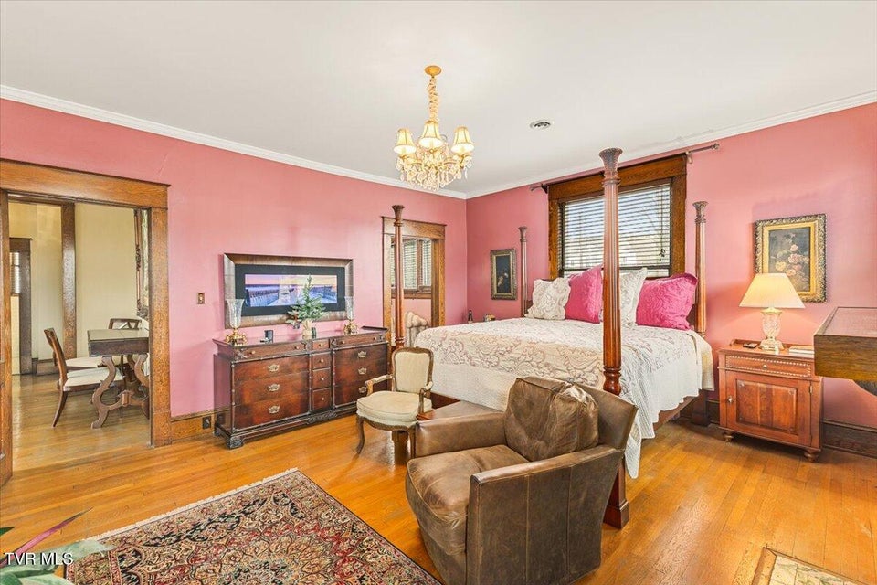 Photo #50: 801 Holston Avenue