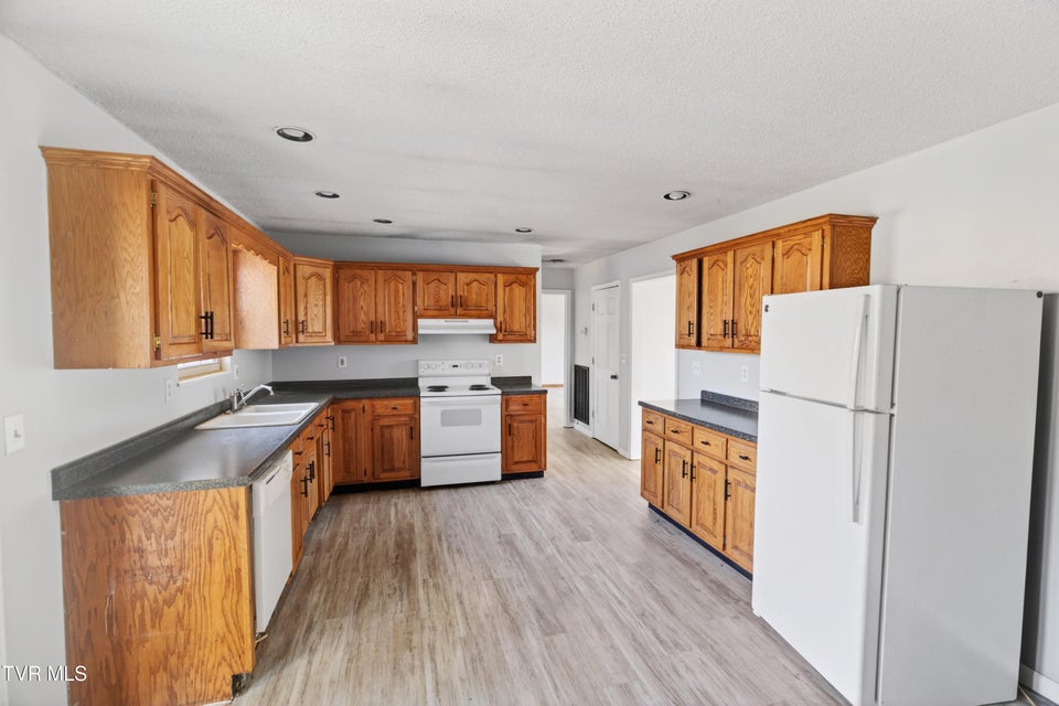 Photo #9: 457 Terrace View Drive