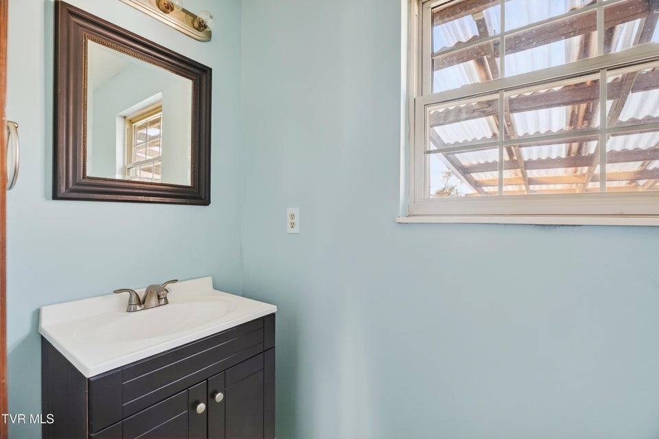 Photo #18: 457 Terrace View Drive