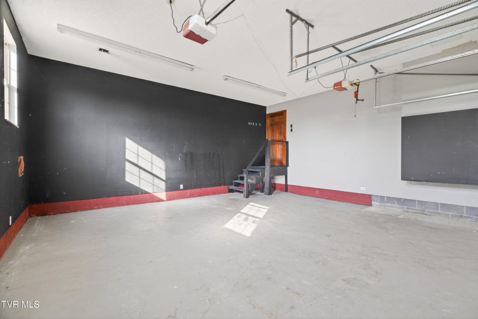 Photo #31: 457 Terrace View Drive