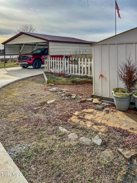 Photo #27: 639 Bailey Bridge Road