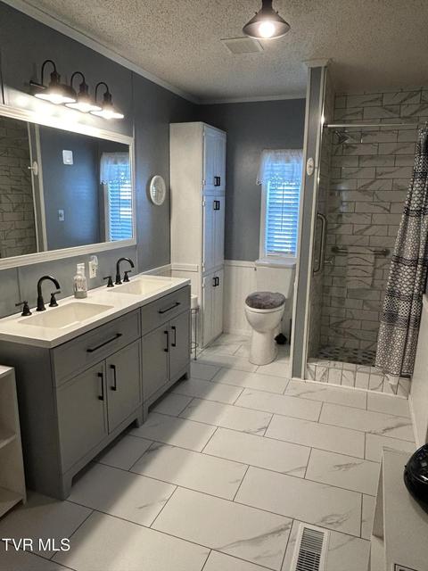 Photo #15: 639 Bailey Bridge Road