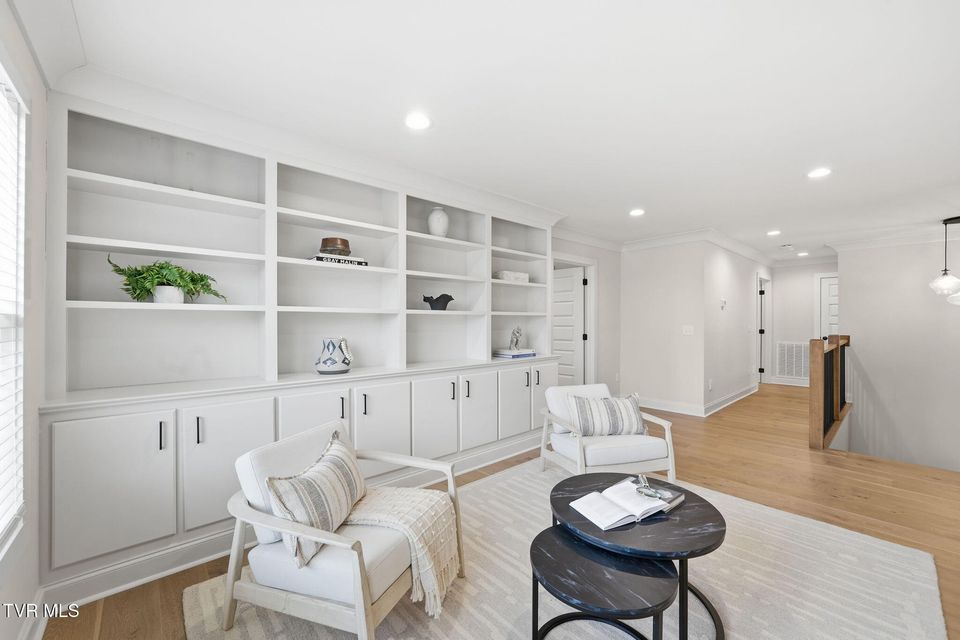 Photo #15: 141 Laurel Ridge Drive