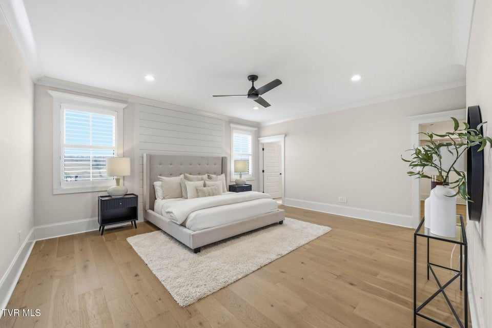 Photo #12: 141 Laurel Ridge Drive