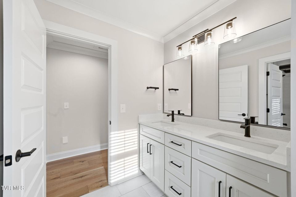 Photo #20: 141 Laurel Ridge Drive