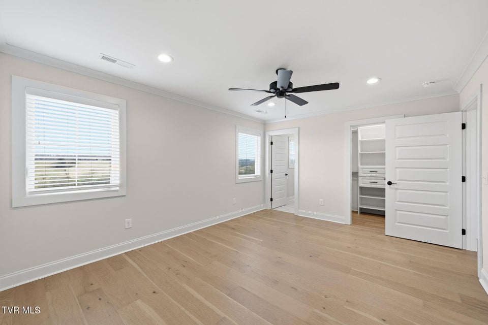 Photo #18: 141 Laurel Ridge Drive