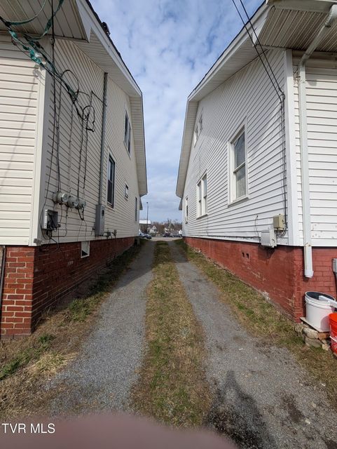 Photo #6: 1113 Center Street