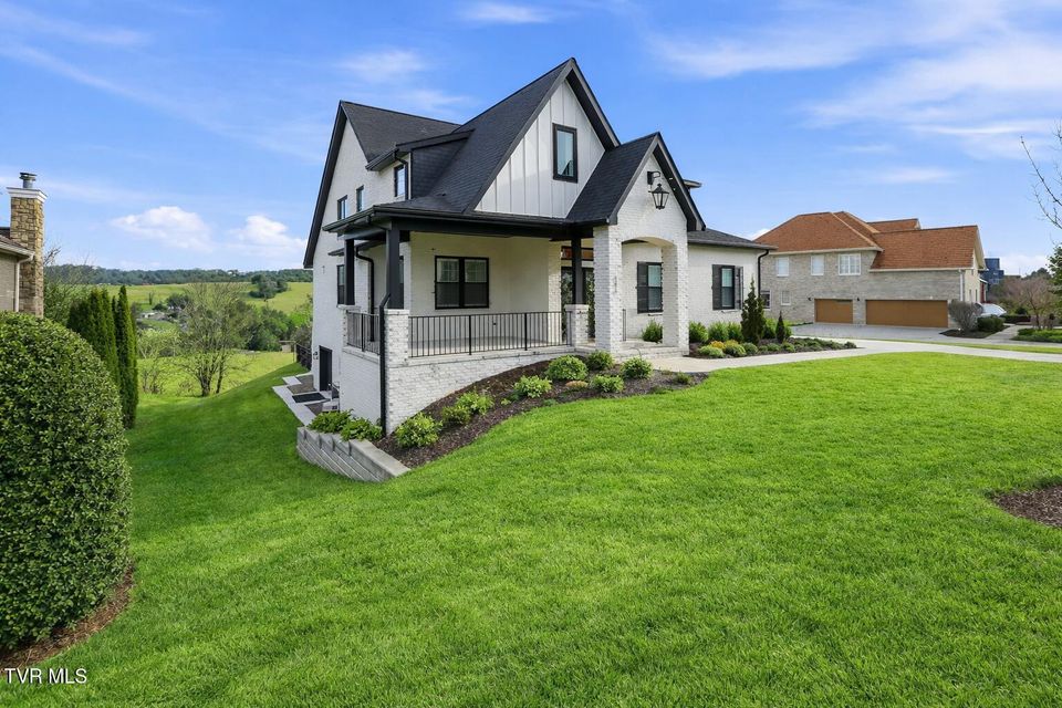 Photo #3: 141 Laurel Ridge Drive