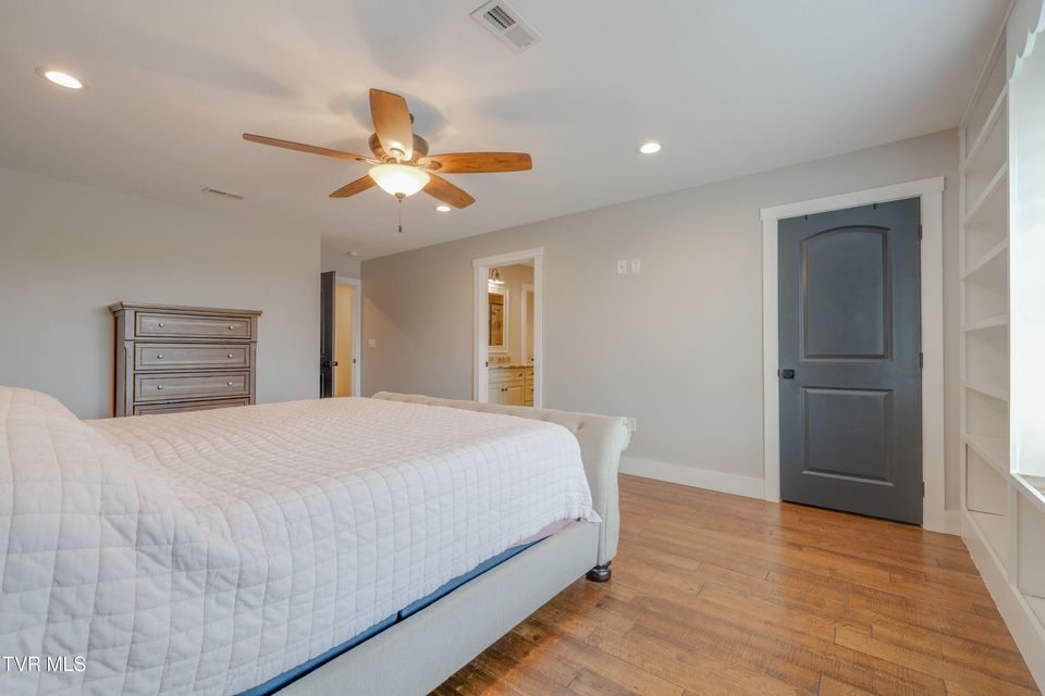 Photo #32: 369 Old Embreeville Road