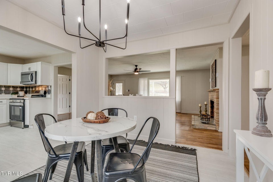 Photo #12: 1077 Highway 126 