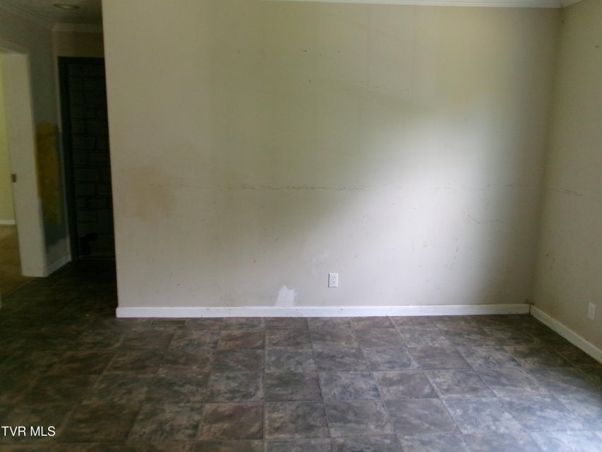 Photo #9: 2035 Viking Mountain Road