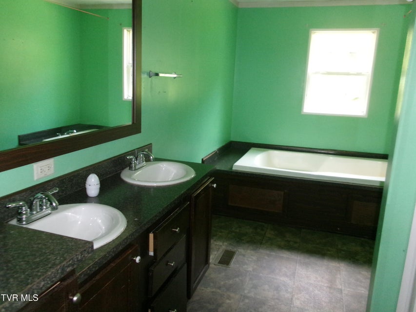 Photo #15: 2035 Viking Mountain Road