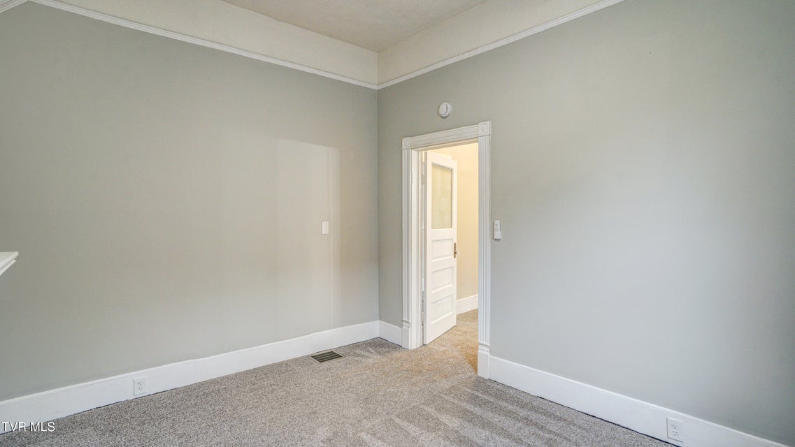 Photo #32: 116 Poplar Street