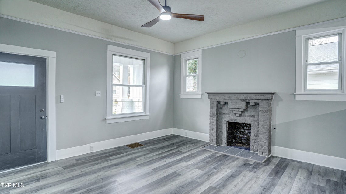 Photo #7: 116 Poplar Street