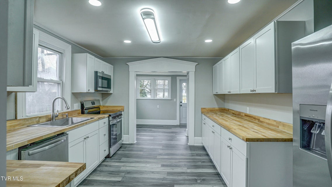 Photo #16: 116 Poplar Street