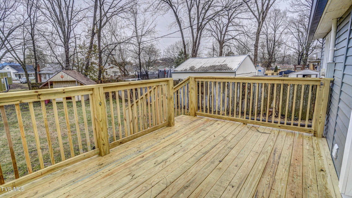 Photo #49: 116 Poplar Street